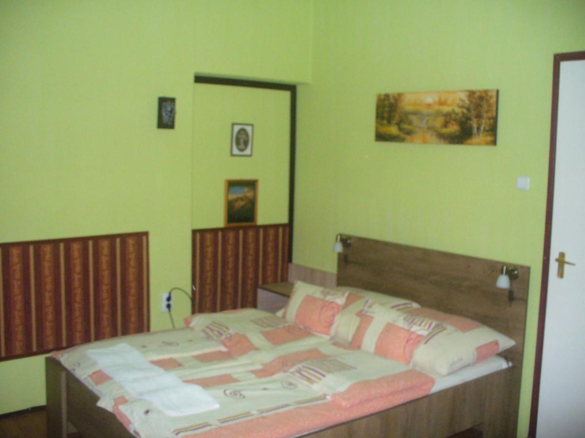 Pleiveisz Apartman Sárvár Exteriér fotografie