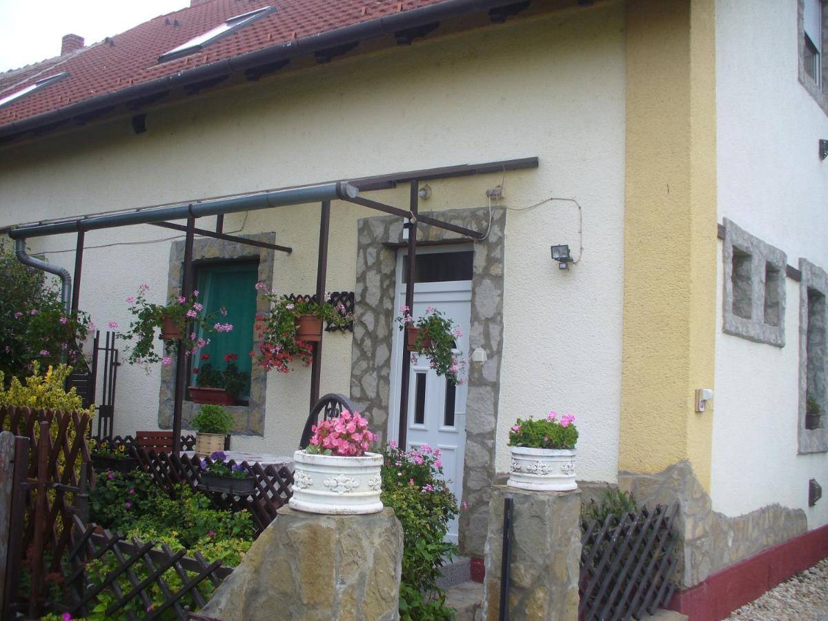 Pleiveisz Apartman Sárvár Exteriér fotografie